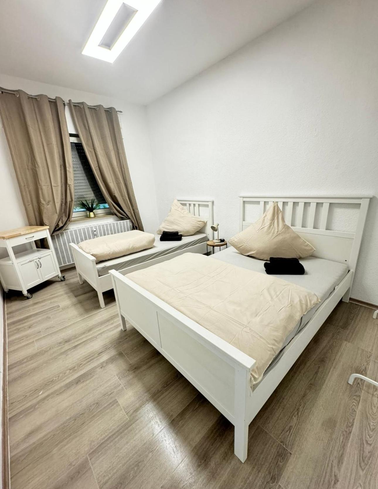 Stylish & Relaxing Modernes Apartment Mit Privatparkplatz غيلسنكيرشن المظهر الخارجي الصورة